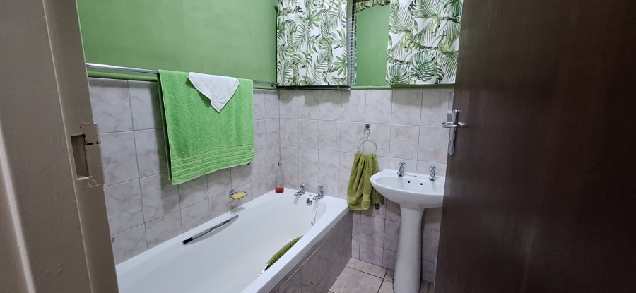 3 Bedroom Property for Sale in Riversdale Western Cape